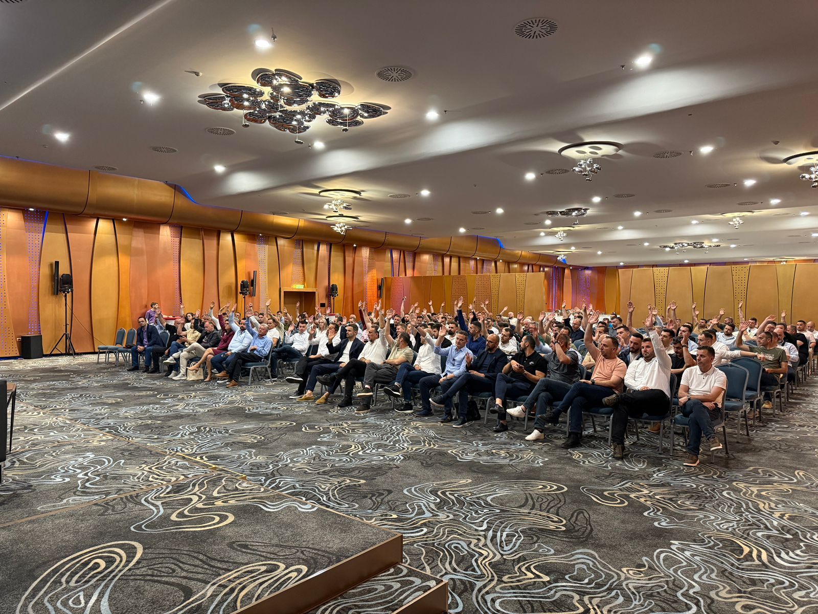 Tregu i lirë energjetik, Dhoma e Tregtisë dhe Industrisë: Qeveria dhe ZRRE të reflektojnë, të hartohet një paketë mbështetëse   