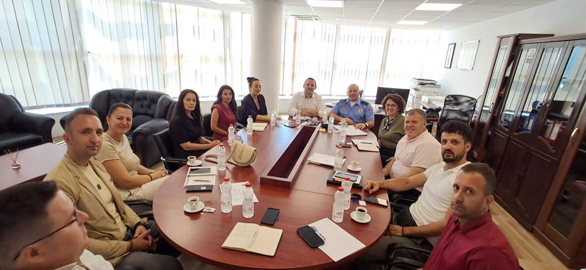 Dhoma e Tregtisë: Hiqet përkohësisht bllokada për regjistrimin e automjeteve