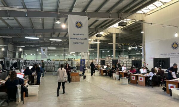 Rinumërohen 158 vendvotime nga 914, KQZ jep detaje