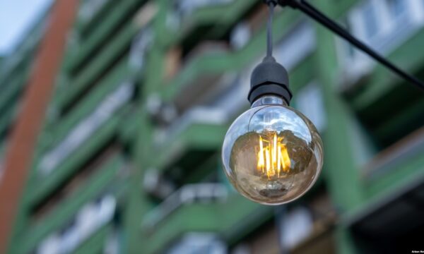 KOSTT: Është stabilizuar gjendja në sistemin elektroenergjetik pasi KEK ka rritur prodhimin e rrymës