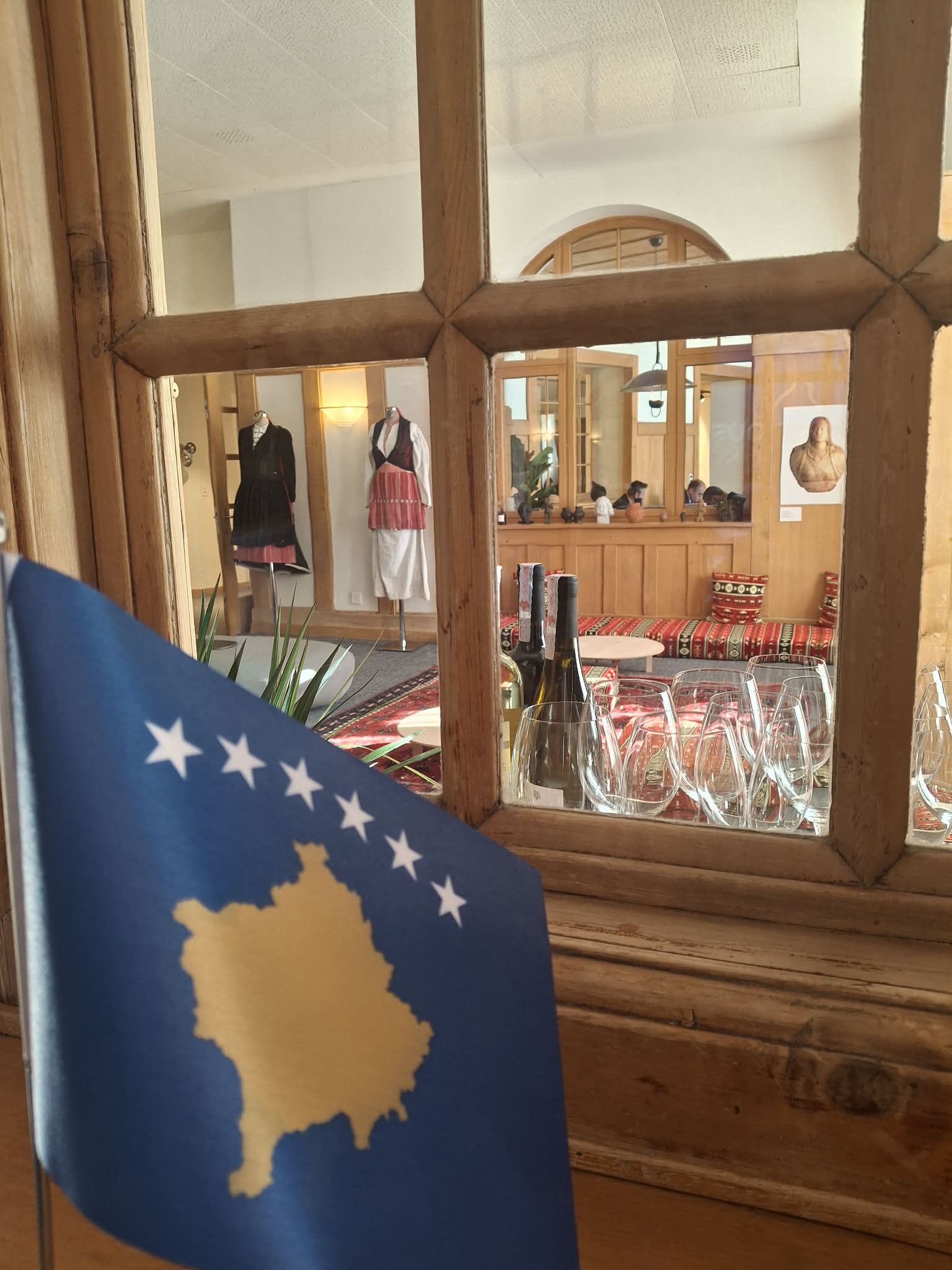 “Shtëpia e Kosovës” vazhdon aktivitetet në Davos me panele për AI, energjinë dhe diasporën