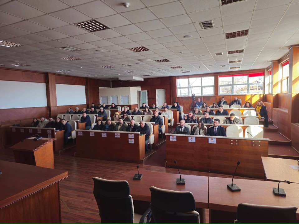 Pasuria e miliarderëve rritet ndjeshëm, ndërsa varfëria globale vazhdon