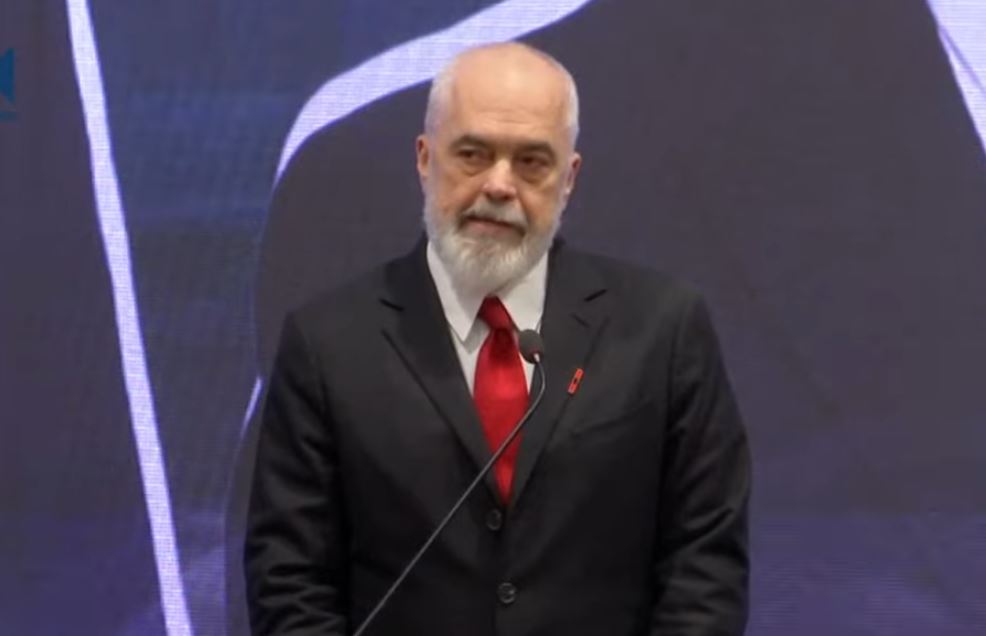 Rama: Nëse dënohen krerët e UÇK-së, të arrestohen edhe Clinton e Blair