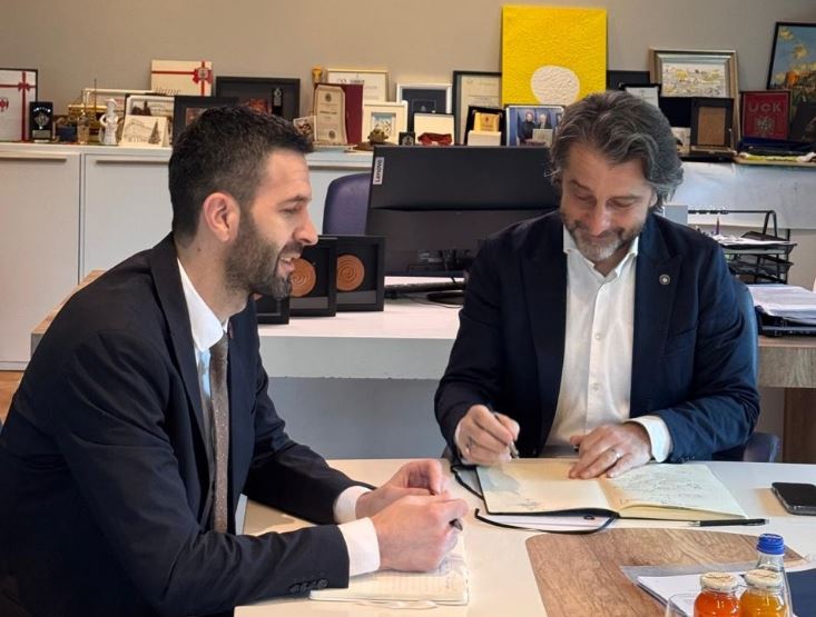 Eman Rrahmani i shkon në zyre Përparim Ramës, ja arsyeja