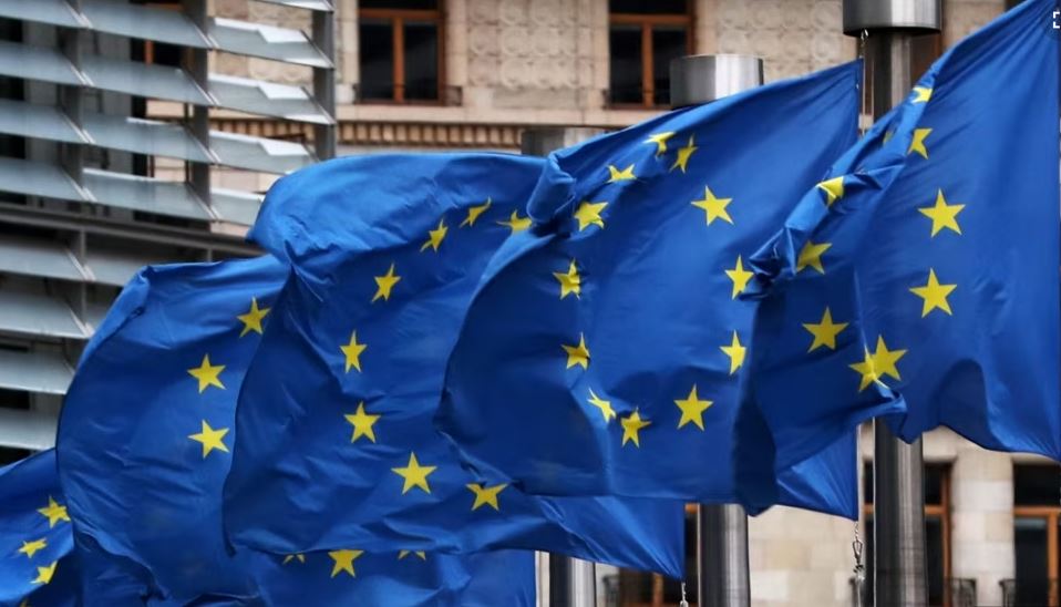 LAJMI I FUNDIT: Komisioni Evropian heq të gjitha masat financiare ndaj Kosovës