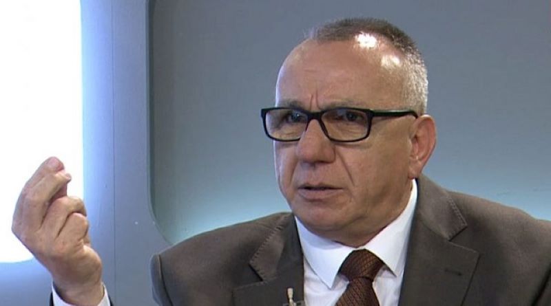 “Nuk e ka thënë gjykata për shkak të frikës”, Hasani tregon pse Kushtetuesja nuk e shpalli antikushtetues dekretin e presidentes