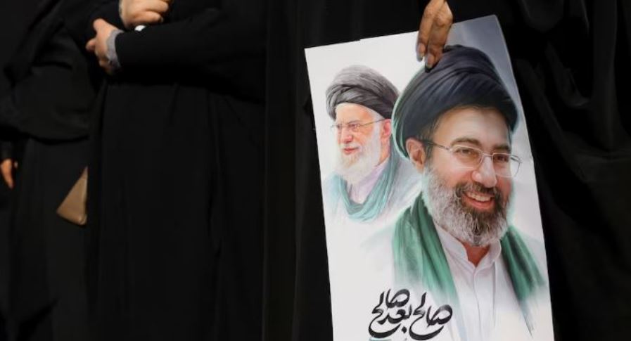 Inteligjenca amerikane: Nuk ka ende rrezik që regjimi në Iran të bjerë