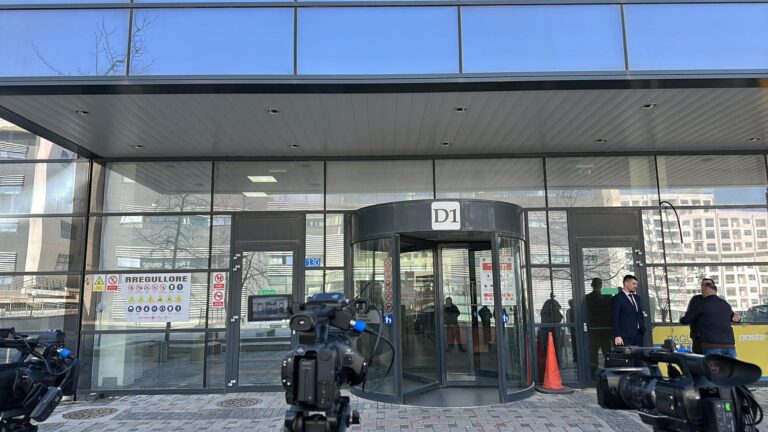 Nis seanca dëgjimore ndaj këngëtarit Besart Kelmendi “Gjesti”