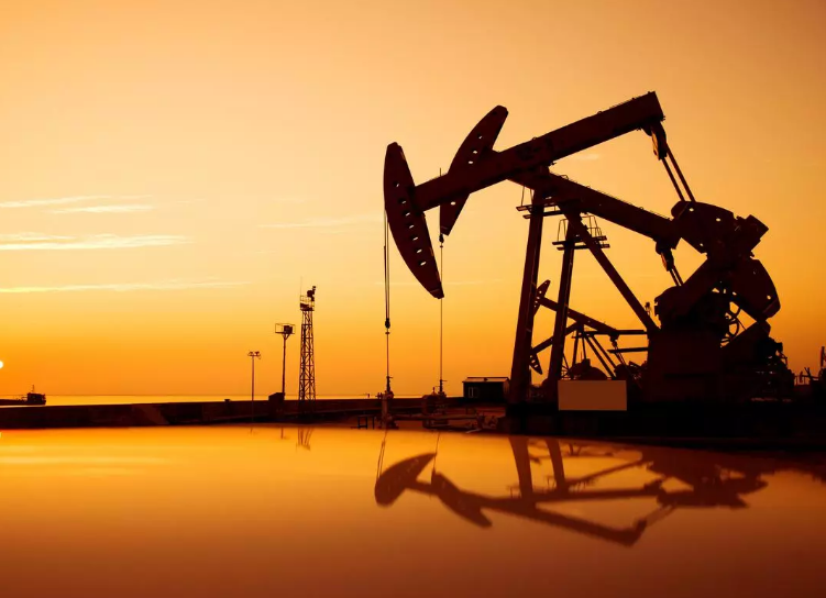 Çmimi i naftës kalon 100 dollarë për një fuçi, pavarësisht lirimit rekord të rezervave