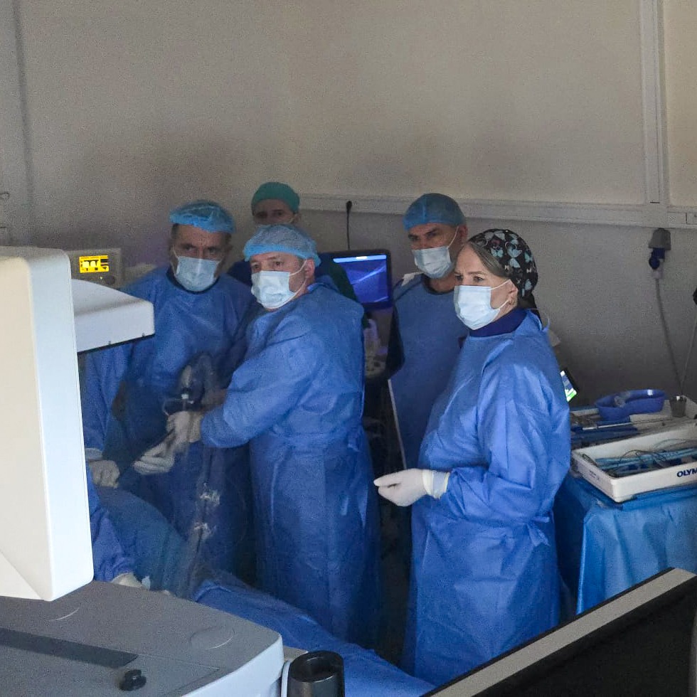 QKUK shënon avansim në Urologji, kryen këtë intervenim kirurgjik për herë të parë