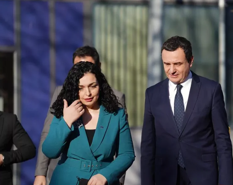 Kurti i përgjigjet Osmanit që tha se ia dha datën 28 dhjetor për zgjedhje: KQZ kishte thënë se s’ka mundësi tjetër