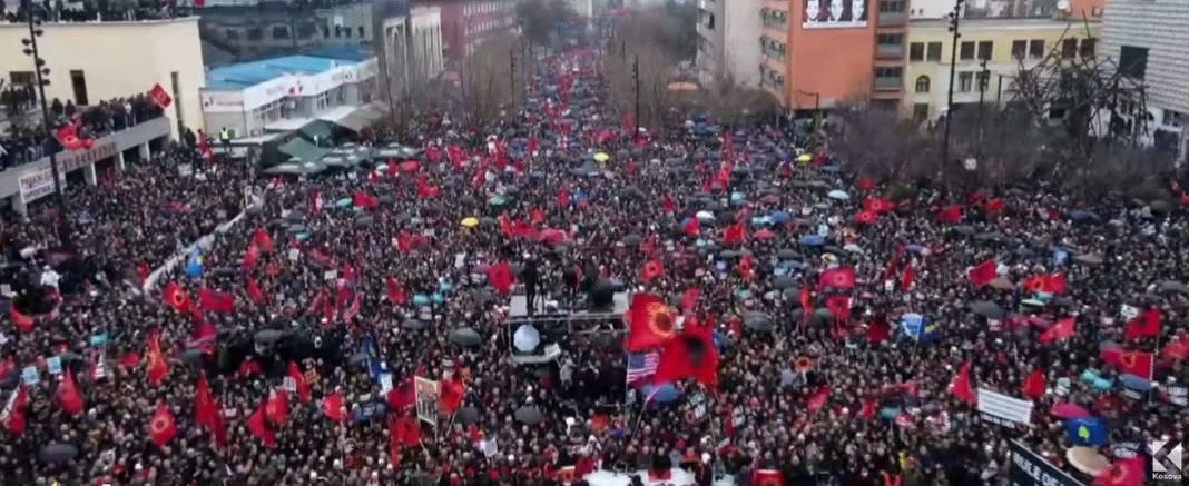 Studentët në këmbë: Thirrje për protestë gjithëpopullore në mbrojtje të vlerave çlirimtare