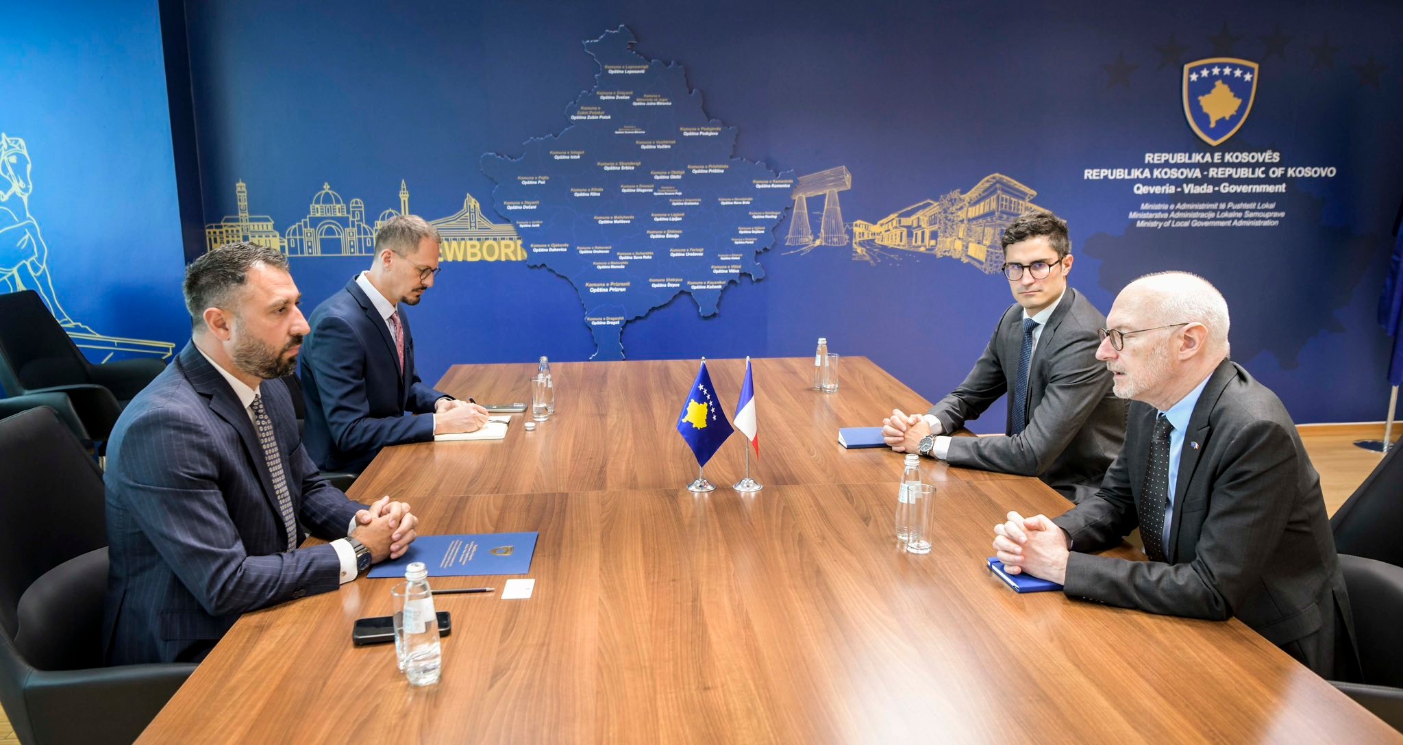 Krasniqi dhe Guérot flasin për zhvillimin ekonomik lokal