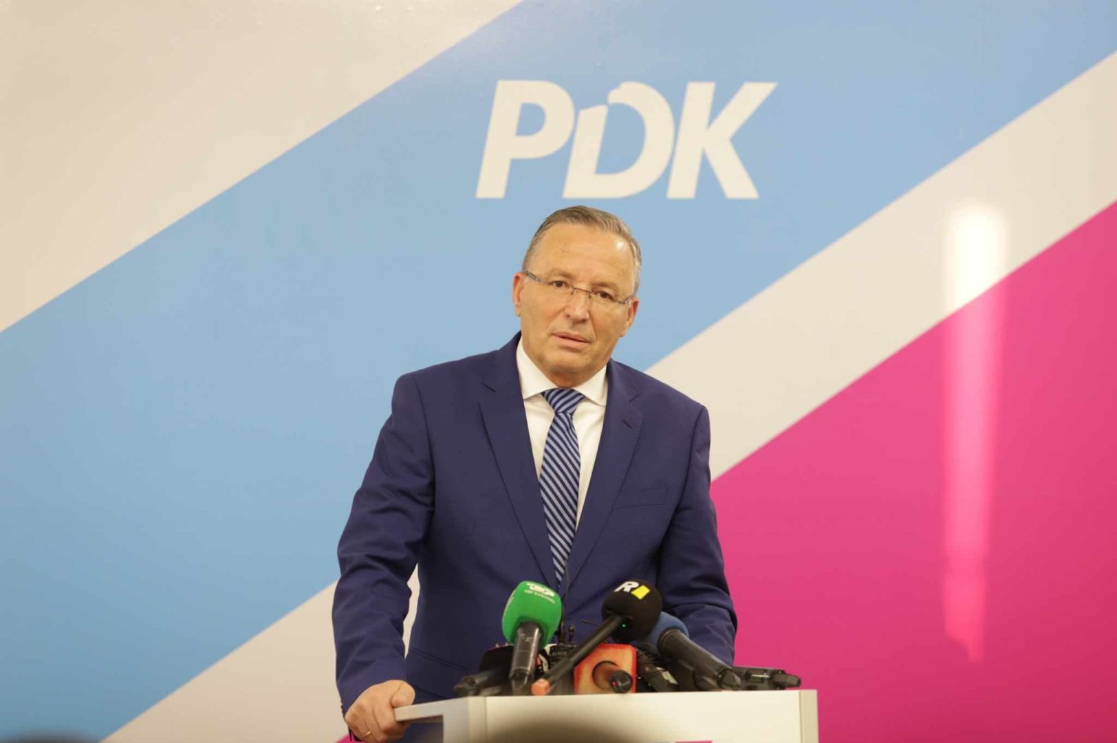 PDK refuzon ofertën e VV-së, Hamza: Manovër politike