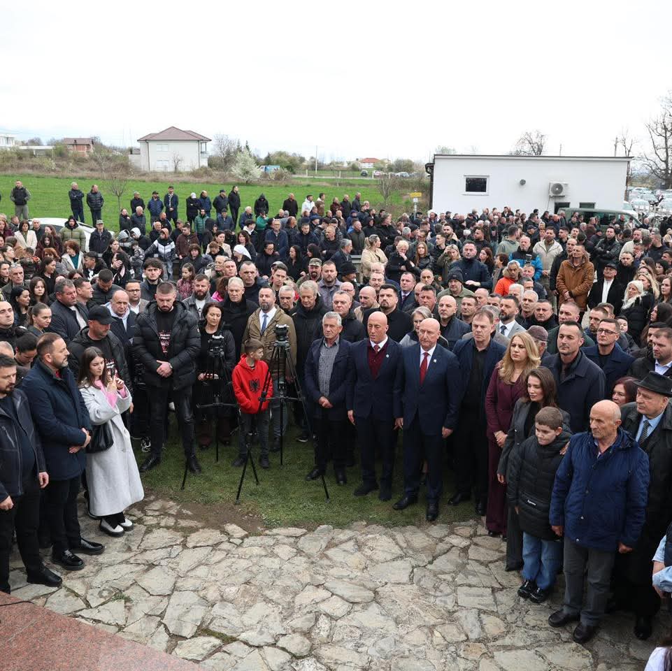 Haradinaj kujton masakrat në Lybeniq dhe Gjakovë: Nuk do t’i harrojmë kurrë të rënët për liri