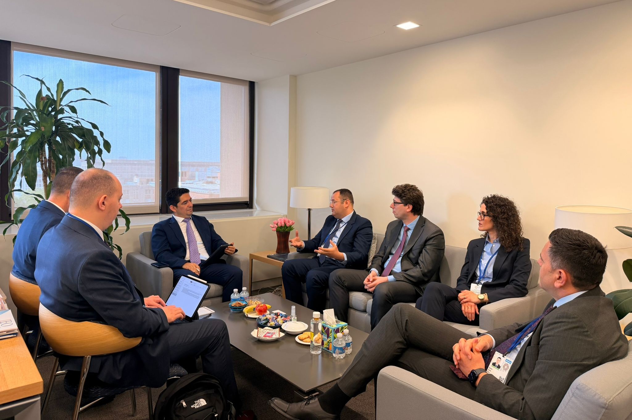 Guvernatori Ismaili në Washington: BQK thellon bashkëpunimin me FMN-në për stabilitet financiar