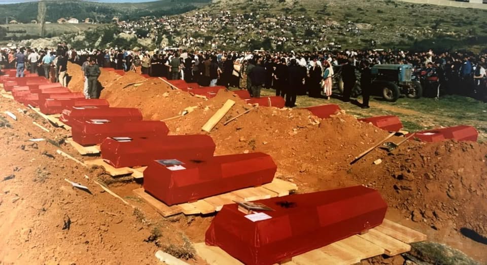 Kryeministri Kurti: Serbia kreu gjenocid ndaj shqiptarëve