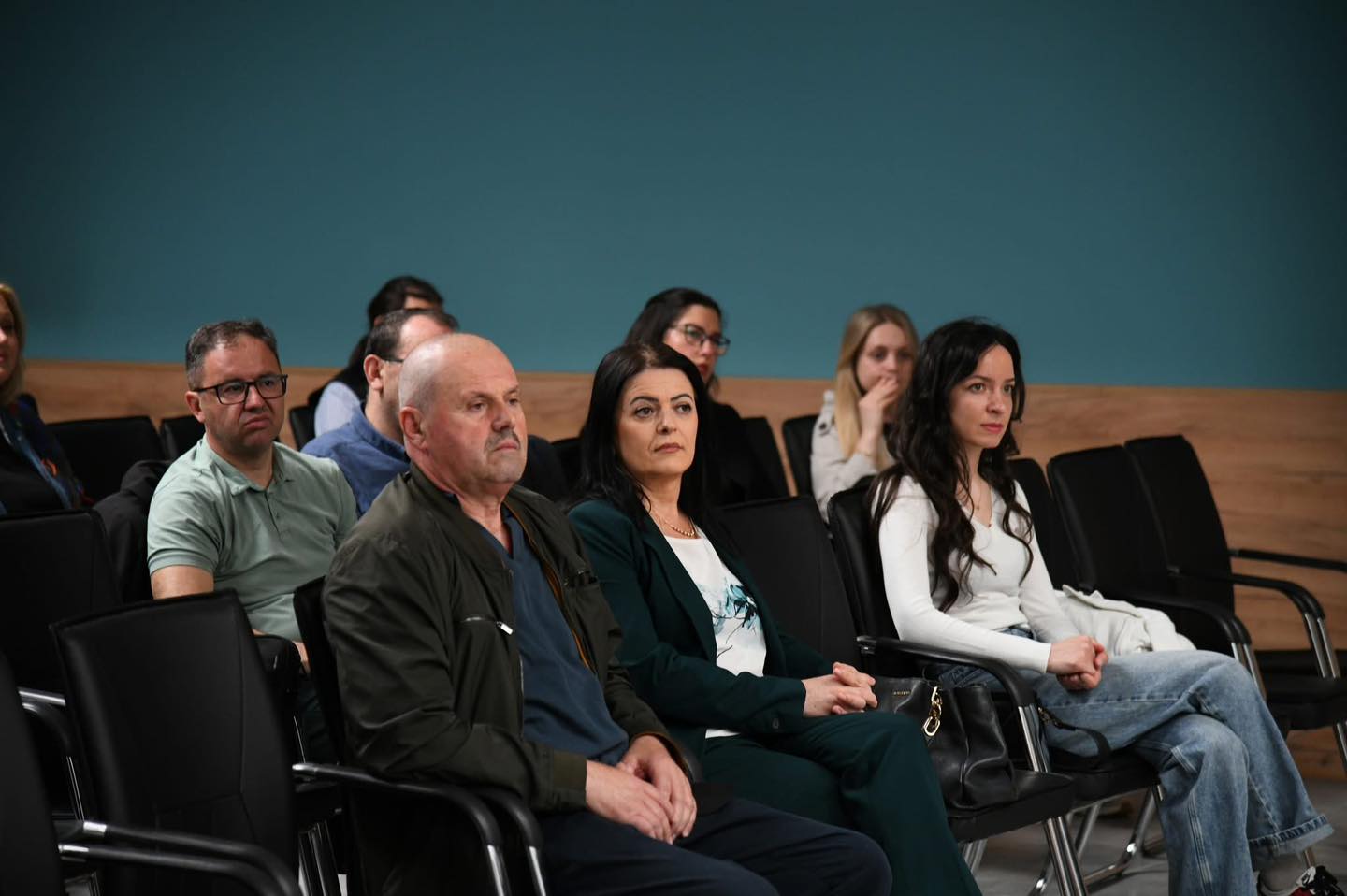 KIESA prezantoi skemën e granteve për arsimin dual për bizneset në Kosovë, në sesion mori pjesë edhe SHPDK