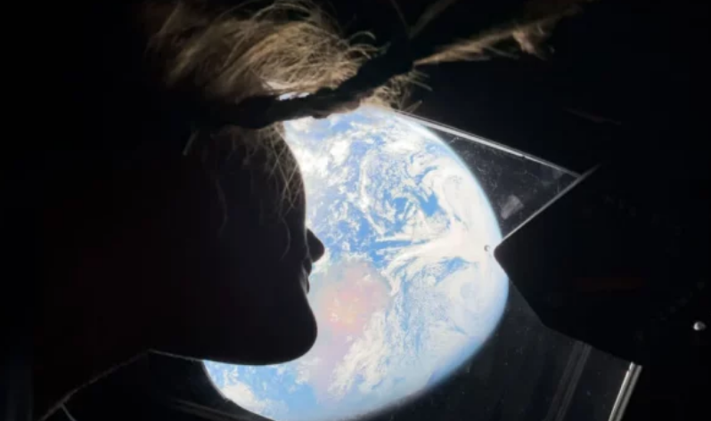 Udhëtimi rekord prej 406 mijë e 771 kilometrash largë, astronautët e Artemis II nisin kthimin drejt Tokës