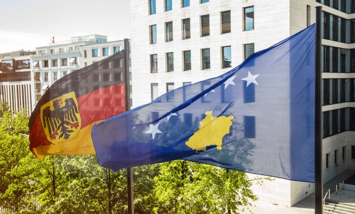 Ambasada gjermane: Po e përcjellim Kuvendin, presim që palët të veprojnë në përputhje me Kushtetutën