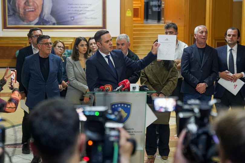 LDK: 15 nënshkrime për Osmanin, Abdixhiku publikon listën