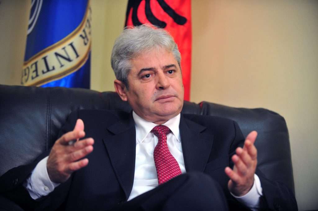 Ahmeti: Deklaratat e Kurtit për gjuhën shqipe u përdorën nga antishqiptarët, më gërryente në shpirt