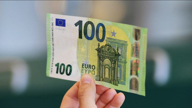 100 euro për studentët, hapet aplikimi, Murati: Duhet të bëhet përmes e-Kosova