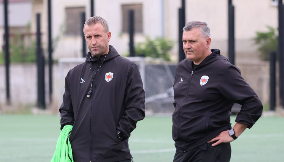 Zyrtare: FC Prishtina ndahet me trajnerin Alban Dragusha