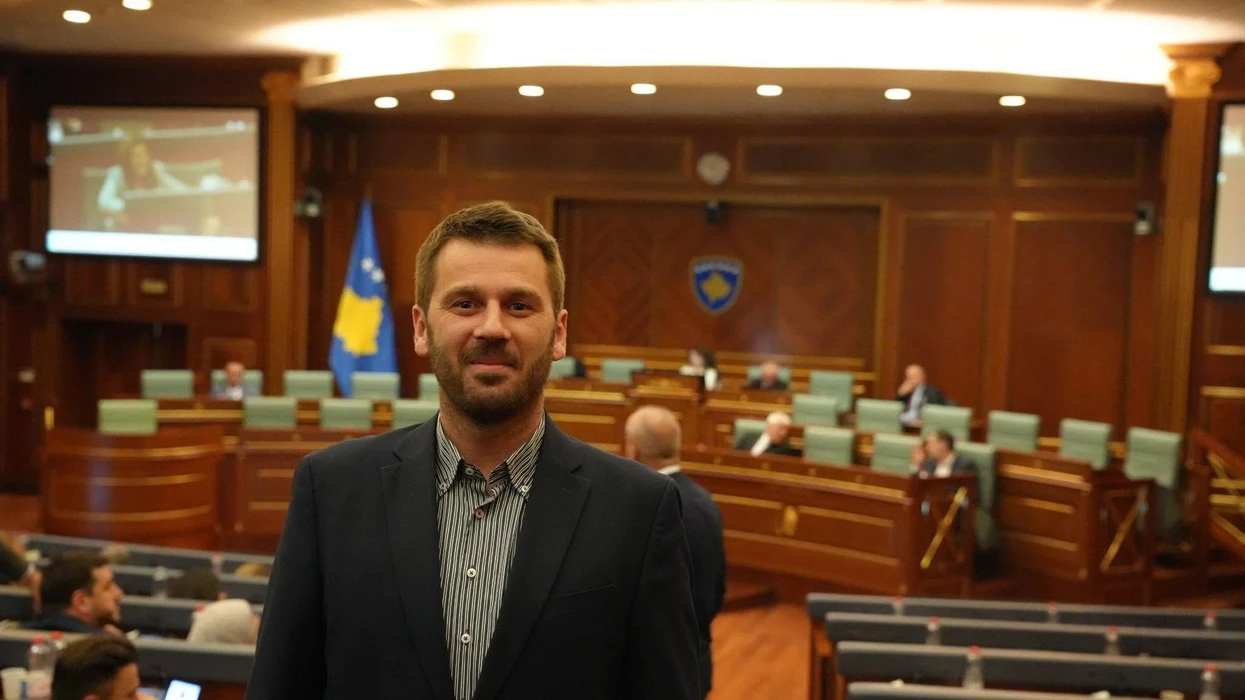 Kërçeli i kundërpërgjigjet Hotit: Mbrojeni LDK-në sepse po ju ndërrohet qiramarrësi, për aleancën me SHBA-të ka kush kujdeset