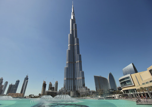 Dubai shpërblen banorët që sjellin turistë
