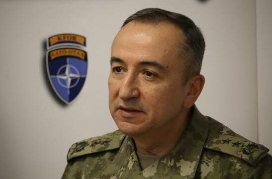 Kush e kërcënon Kosovën, si mbrohet ajo dhe pse KFOR komunikon shpesh me Serbinë, çfarë thotë komandanti Ulutash