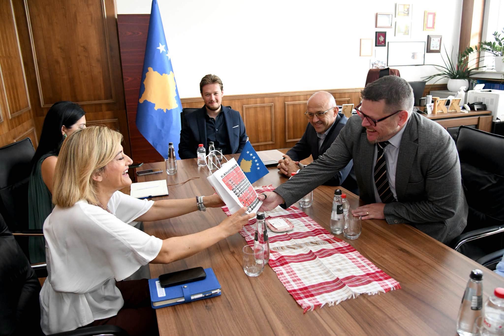 Ministrja Kusari-Lila takoi përfaqësues të kompanive belge dhe amerikane, diskutuan mundësitë për investime në Kosovë