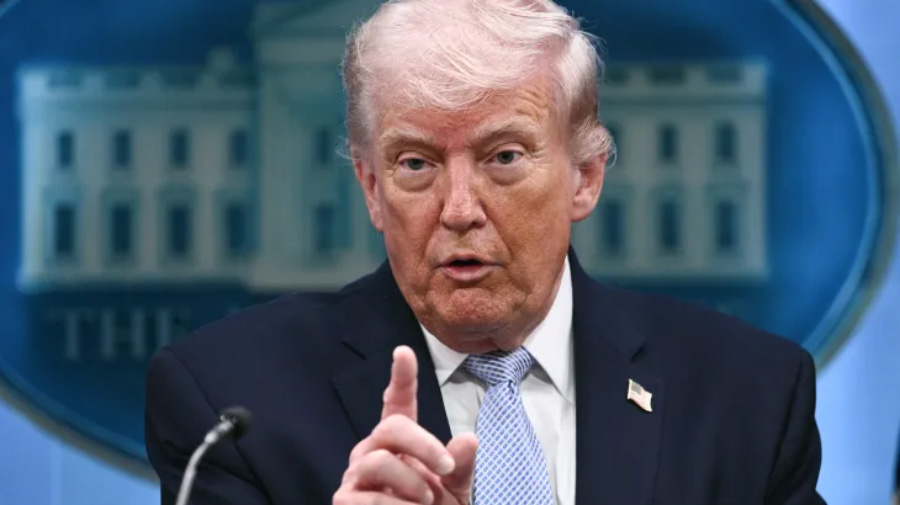 Trump për luftën me Iranin: Unë e shpëtova Britaninë nga një kërcënim bërthamor